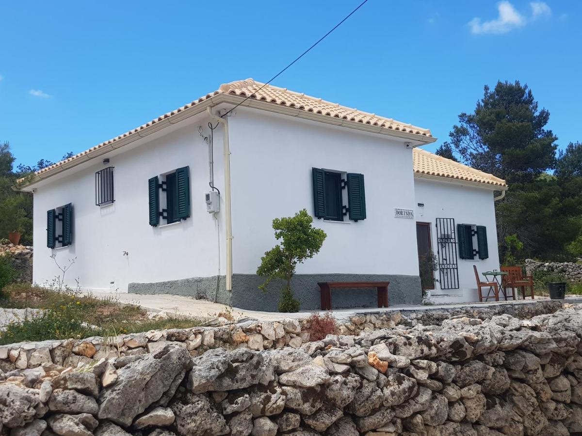 Dorinda Apartment Agia Marina  Luaran gambar